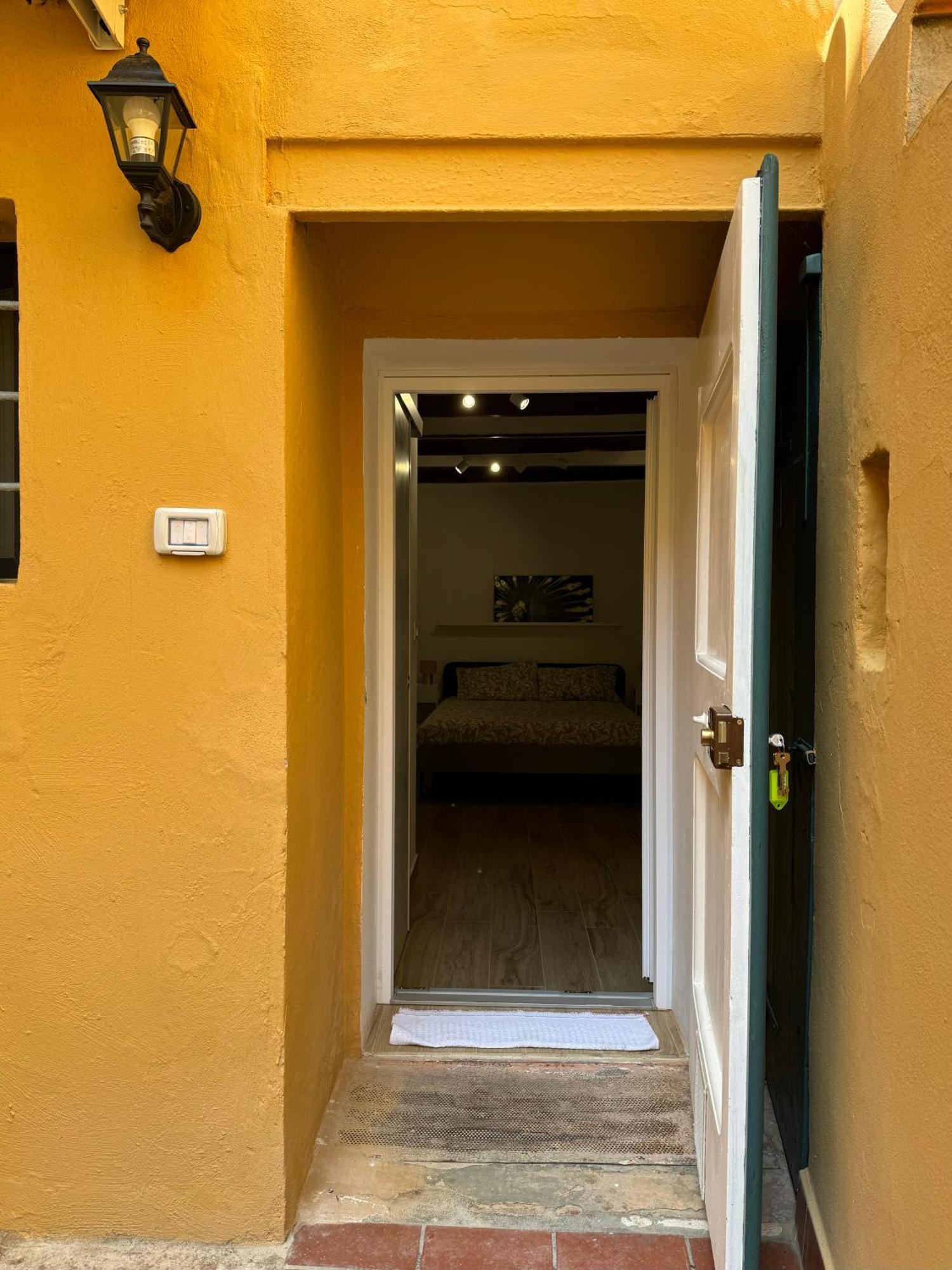ボローニャLa Casina A Porta Castiglioneアパートメント エクステリア 写真